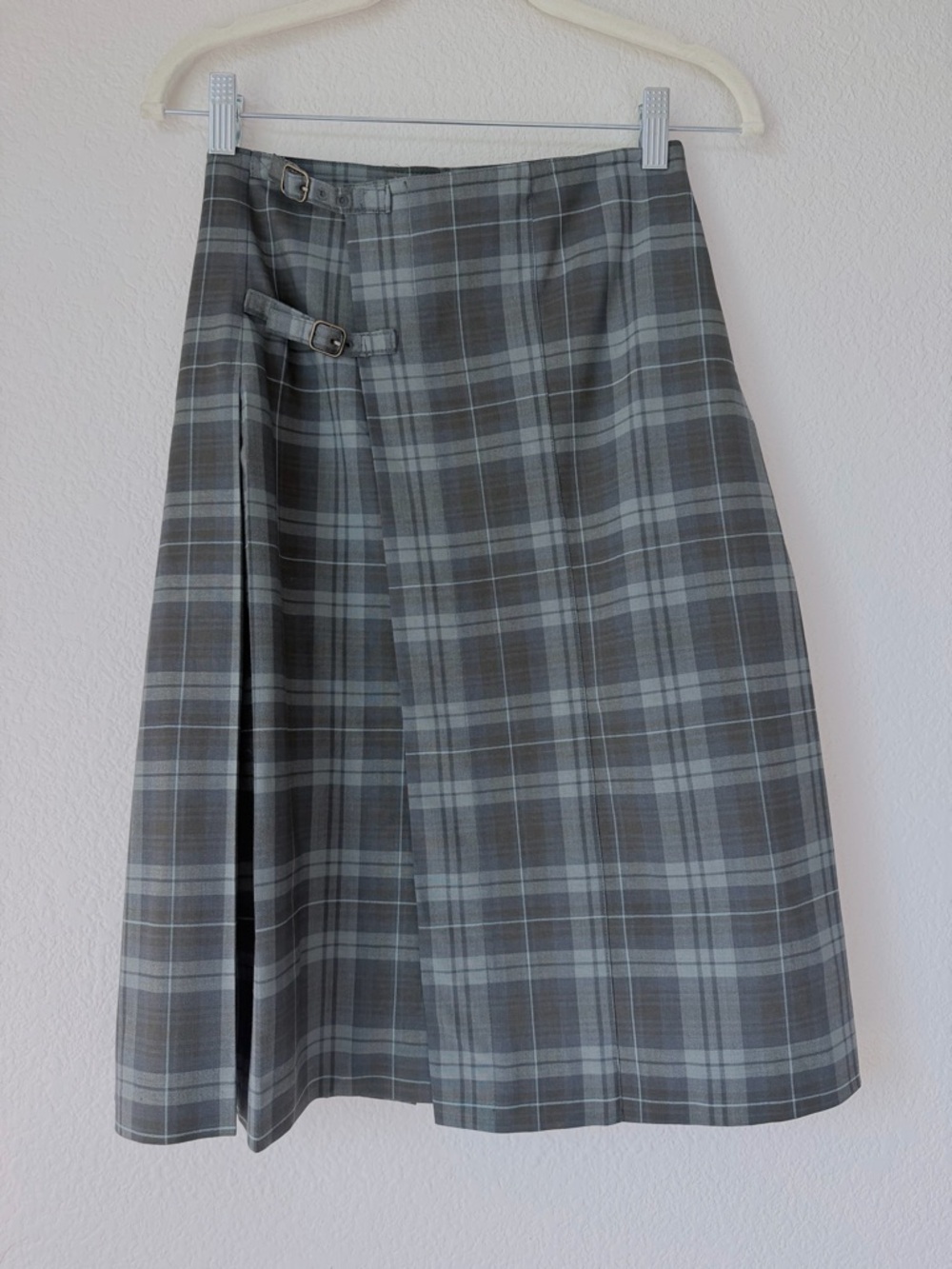 J. Crew Green Plaid A-Line Wrap Skirt Size 6 Small Lightweight Wool Buckle Waist